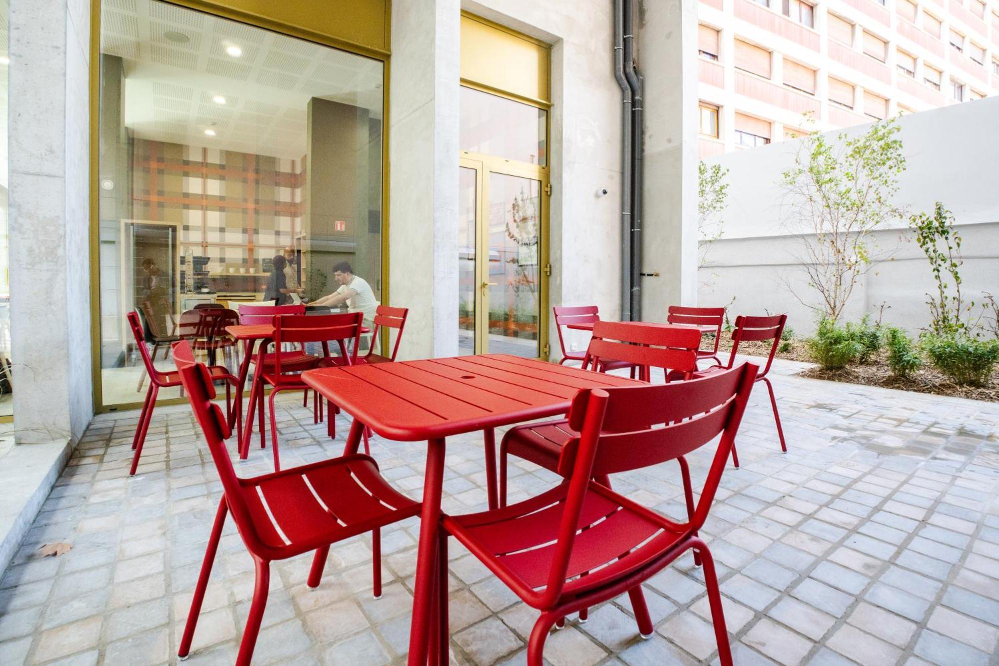 Easyhotel Marseille Euromed Buitenkant foto