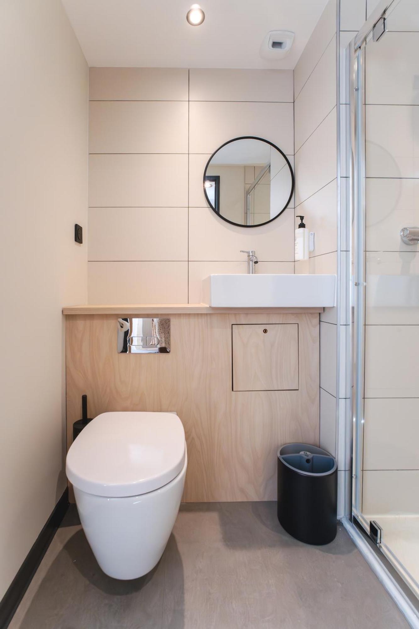 Easyhotel Marseille Euromed Buitenkant foto