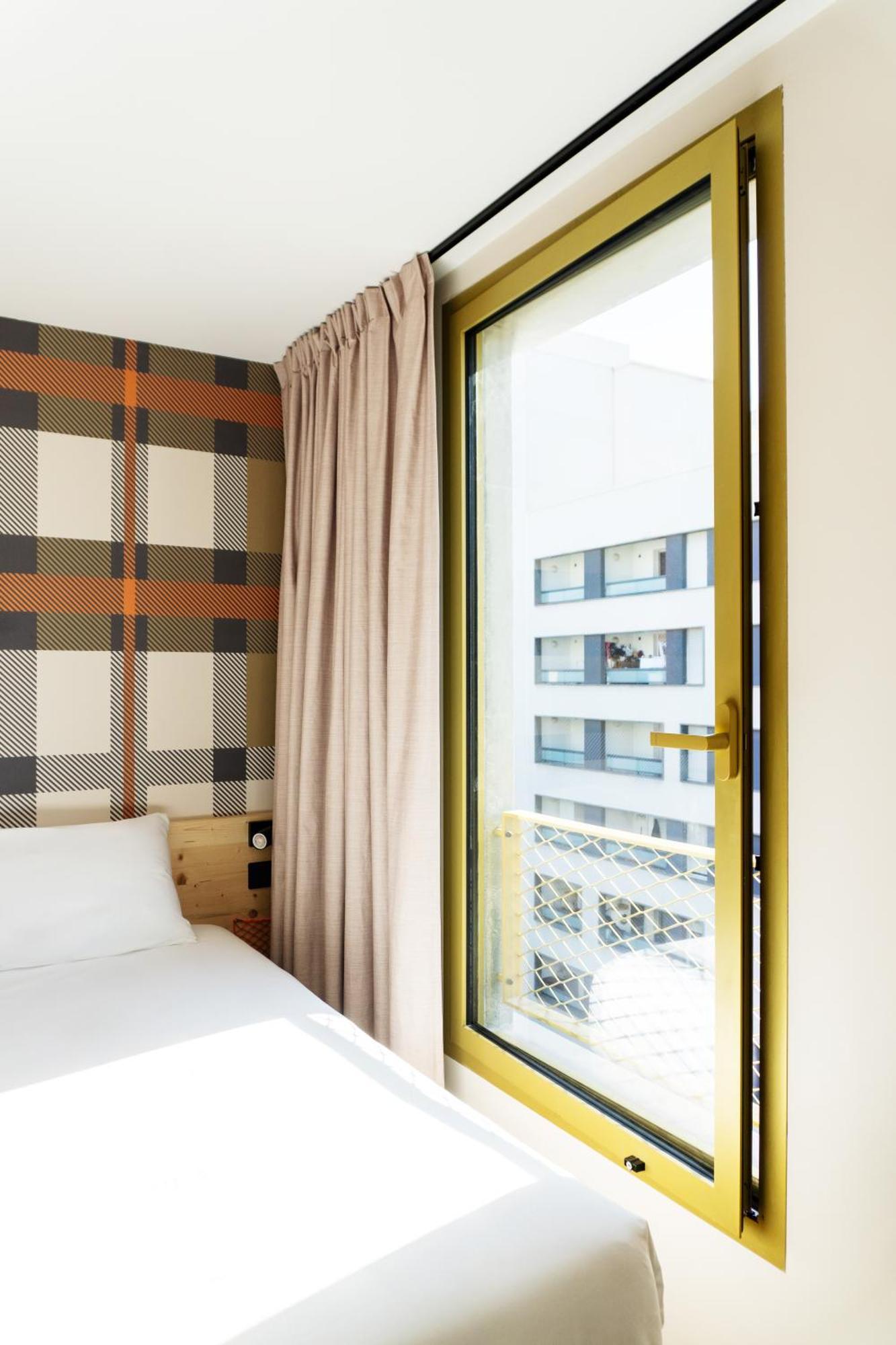 Easyhotel Marseille Euromed Buitenkant foto
