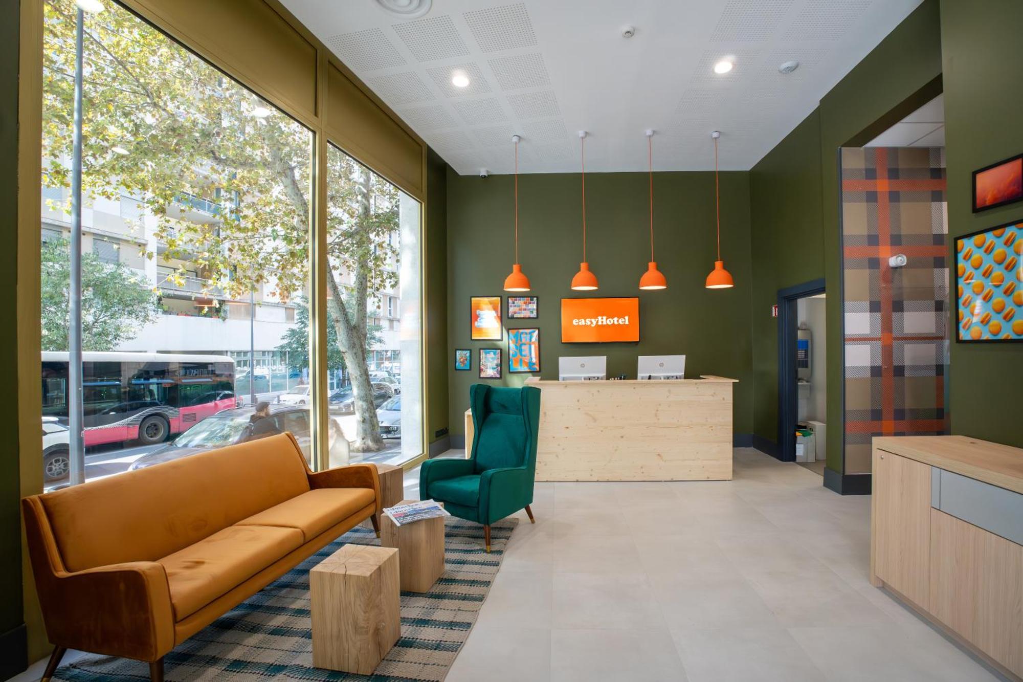 Easyhotel Marseille Euromed Buitenkant foto