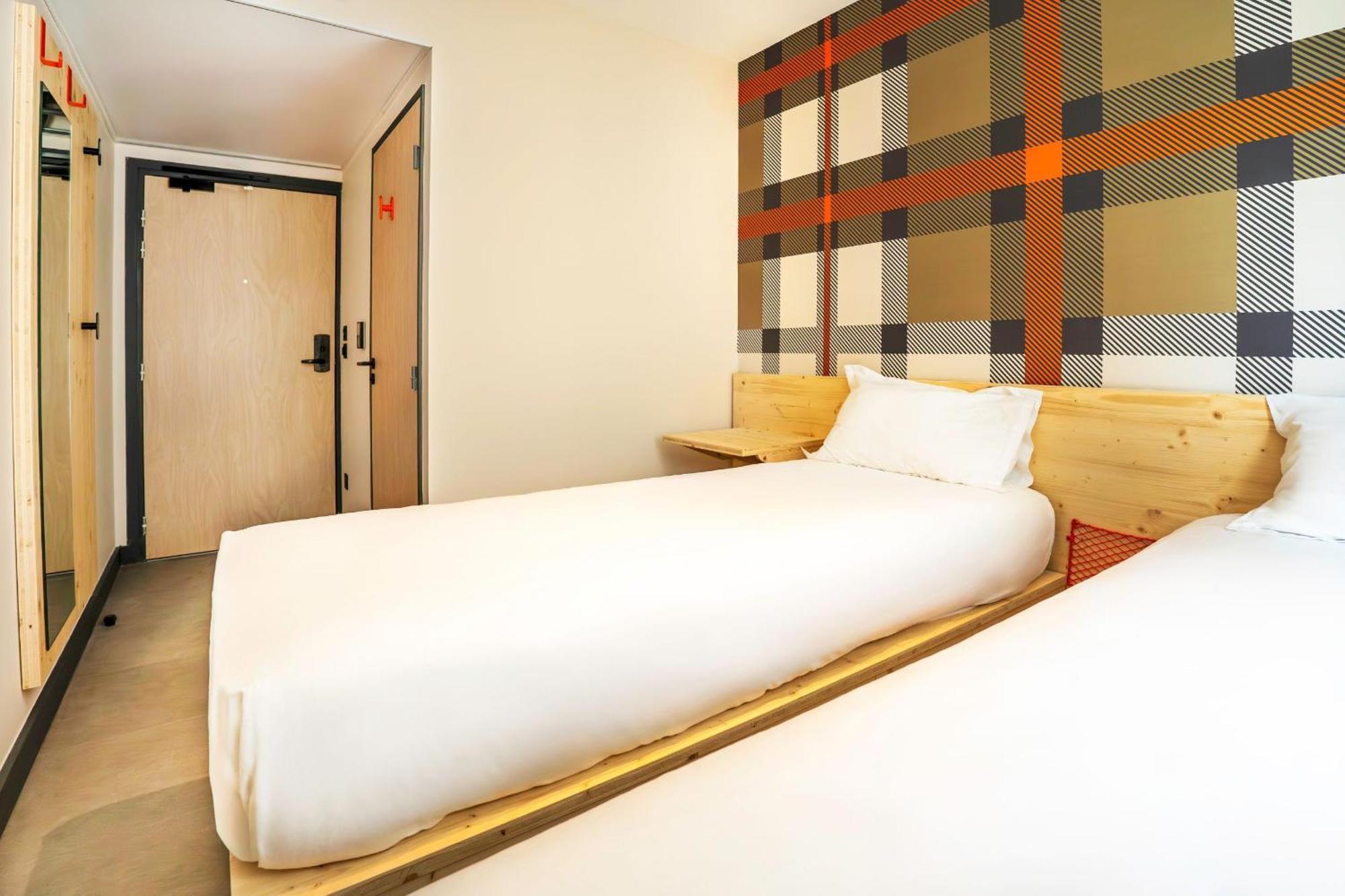 Easyhotel Marseille Euromed Buitenkant foto